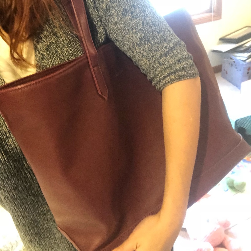 Matt & Nat Tote - Picture 5 of 8